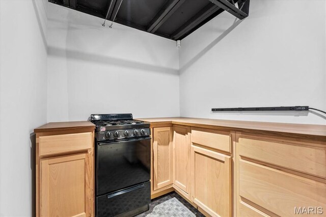 7860 Ahern Ave, University City, MO 63130