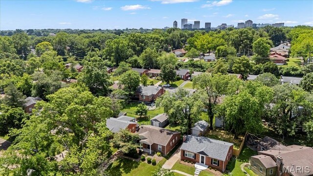7860 Ahern Ave, University City, MO 63130