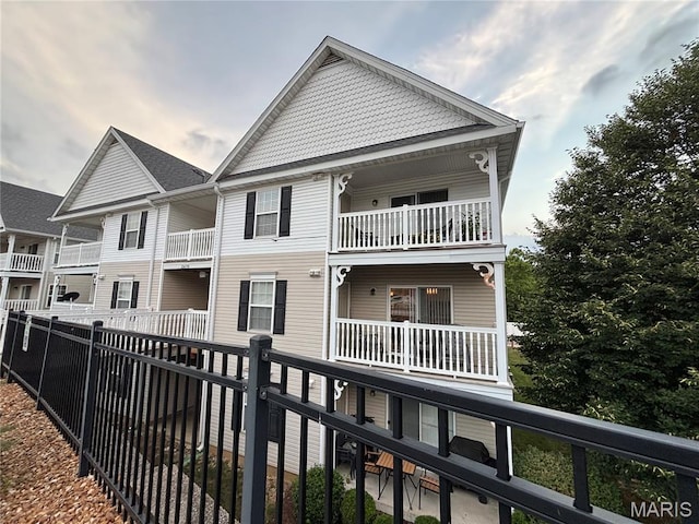 2470 Lampong Dr Unit 200B, Saint Louis, MO 63125 - photo 2