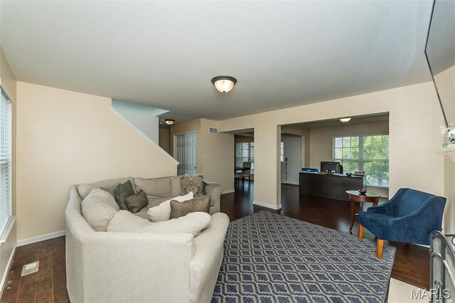 130 Riverdale Woods Cir, Ofallon, MO 63366 - photo 9