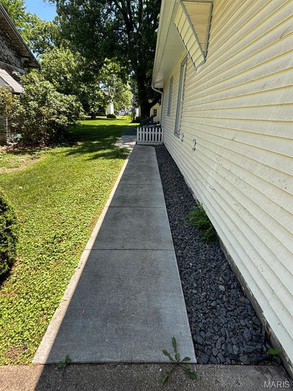 728 Stanton Ave, Monroe, MO 63456 - photo 43