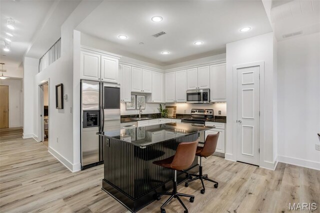 630 Emerson Rd Unit 203, Creve Coeur, MO 63141