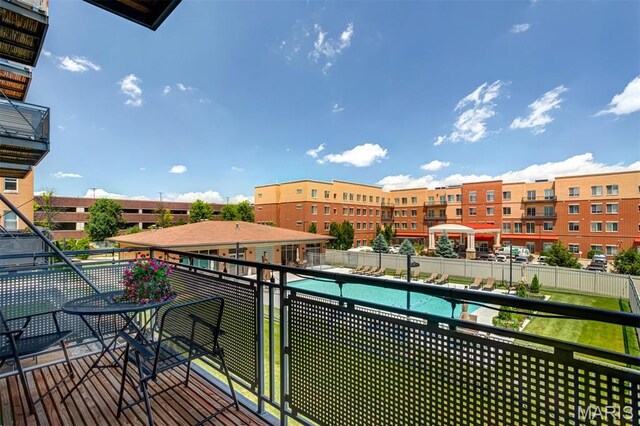 630 Emerson Rd Unit 203, Creve Coeur, MO 63141