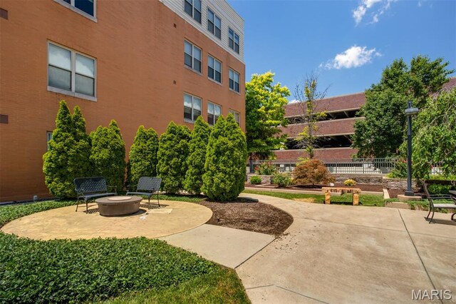 630 Emerson Rd Unit 203, Creve Coeur, MO 63141
