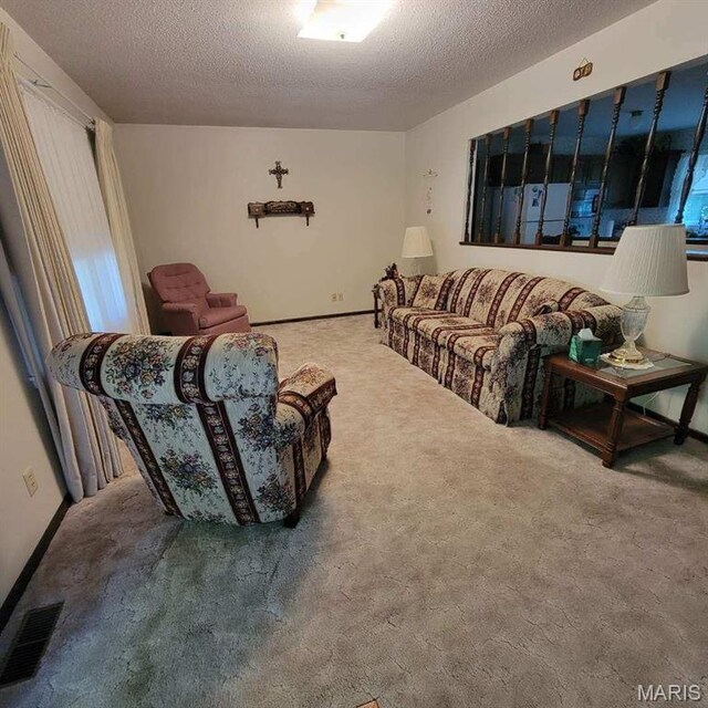 304 Hillcrest Dr, Saint Genevieve, MO 63670