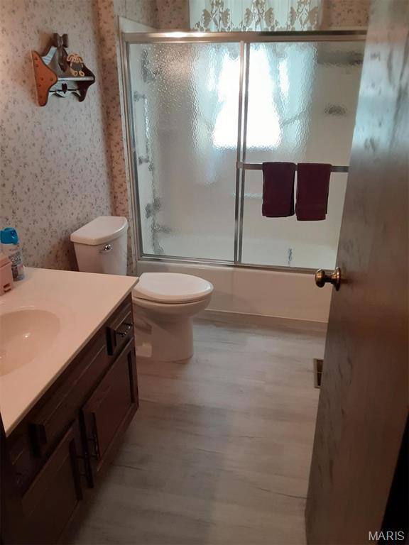 304 Hillcrest Dr, Saint Genevieve, MO 63670