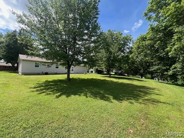 304 Hillcrest Dr, Saint Genevieve, MO 63670