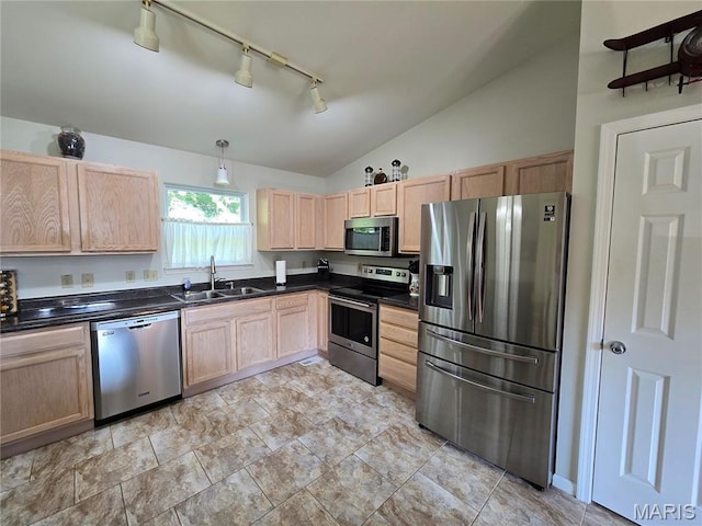 1030 Sleepy Hollow Dr, Troy, MO 63379