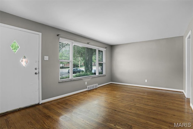 11380 Manchester Rd, Kirkwood, MO 63122 - foyer entrance with wood finished floors and baseboards