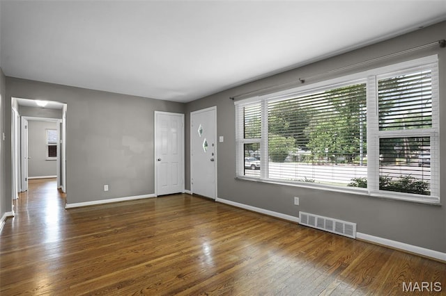 11380 Manchester Rd, Kirkwood, MO 63122 - foyer featuring wood finished floors and baseboards