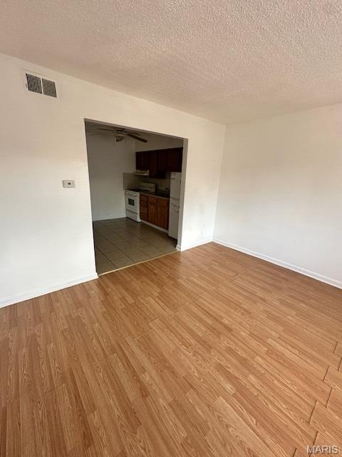 323 Mott St, Saint Louis, MO 63111 - photo 14