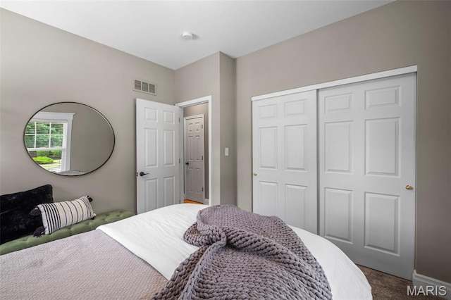 17108 Windsor Crest Blvd, Wildwood, MO 63038 - bedroom featuring dark colored carpet and a closet