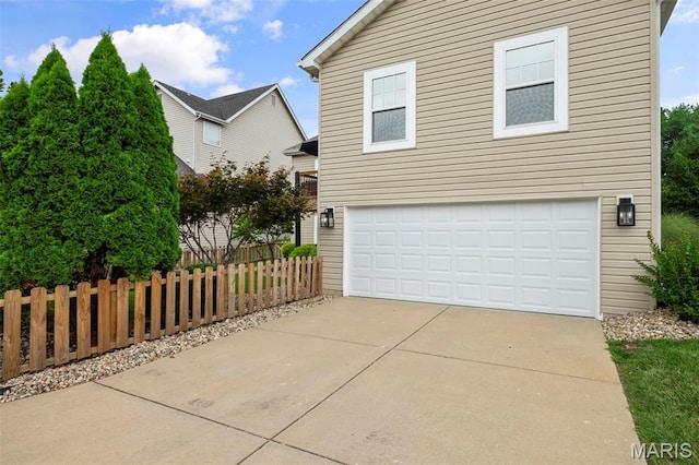 17108 Windsor Crest Blvd, Wildwood, MO 63038 - view of front facade featuring an attached garage and concrete driveway