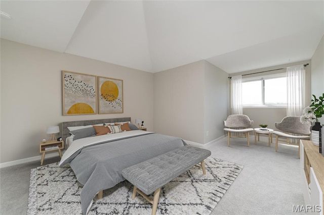 1632 Lake Knoll Dr Unit 1P, Lake St Louis, MO 63367 - carpeted bedroom featuring lofted ceiling and baseboards