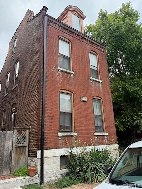 2209 Menard St, Saint Louis, MO 63104 - photo 1