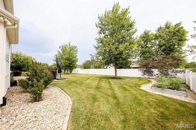 804 Cardiff Ct, Ofallon, IL 62269 - view of fenced backyard