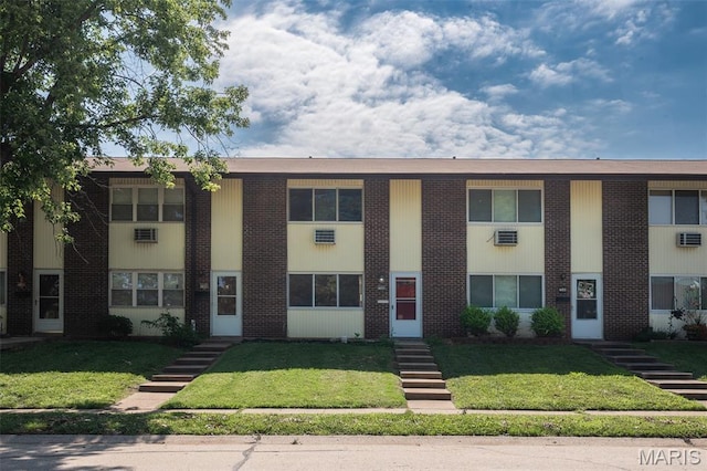7346 Hazelcrest Dr, Hazelwood, MO 63042 - view of building exterior