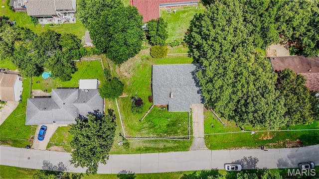 106 Red Bud Cir, Saint Robert, MO 65584 - drone / aerial view