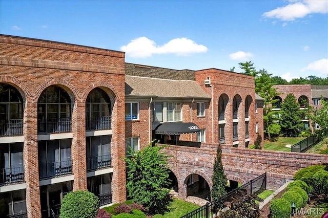 14308 Conway Meadows Ct Unit 203, Chesterfield, MO 63017 - view of building exterior