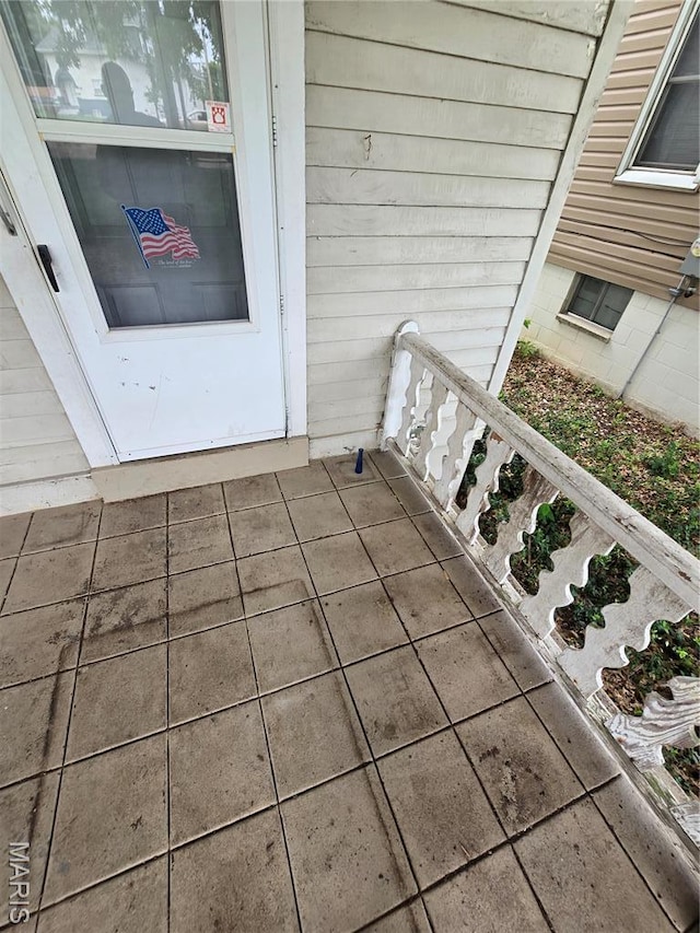 8108 Saint Charles Rock Rd, Saint Louis, MO 63114 - view of balcony