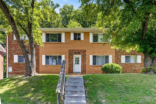 10944 Warwickhall Dr, Bridgeton, MO 63044 - photo 1