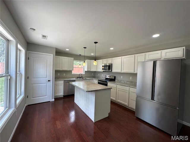 403 E Wells, Perry, MO 63462 - photo 2