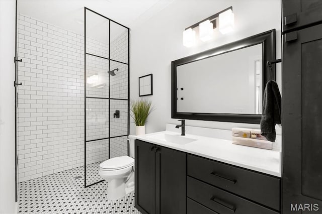 9 E Main St, Washington, MO 63090 - full bath featuring vanity and a shower stall