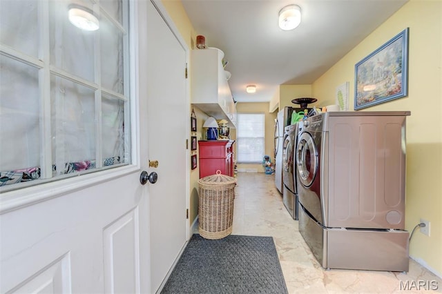 2211 Viewroyal Dr, Des Peres, MO 63131 - laundry room with independent washer and dryer