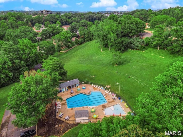 2211 Viewroyal Dr, Des Peres, MO 63131 - drone / aerial view of a pool