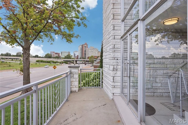 520 S Brentwood Blvd Unit 3A, Saint Louis, MO 63105 - balcony with a view of city