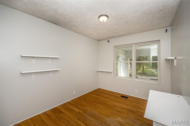 4938 Lansdowne Ave, Saint Louis, MO 63109 - photo 8