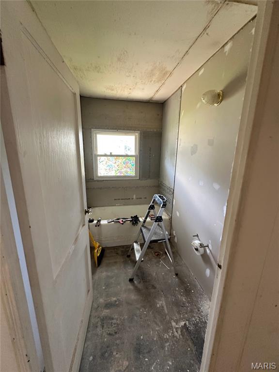 1325 Orchard St, Belleville, IL 62221 - bathroom featuring a bath