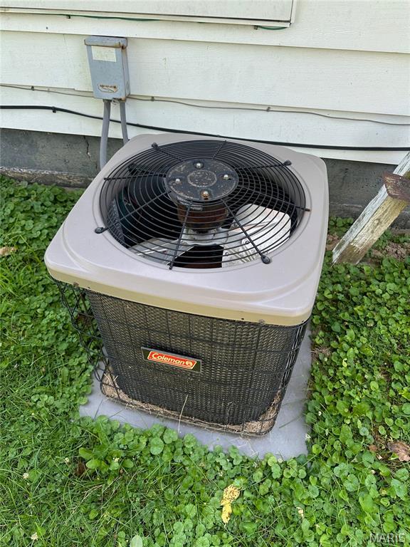 1325 Orchard St, Belleville, IL 62221 - exterior view of a central air condition unit