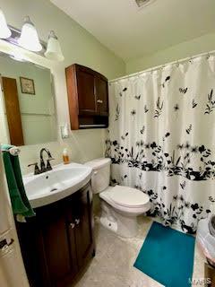1709 Leafcrest Dr, Hazelwood, MO 63042