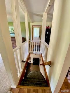 1709 Leafcrest Dr, Hazelwood, MO 63042