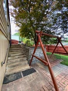 1709 Leafcrest Dr, Hazelwood, MO 63042