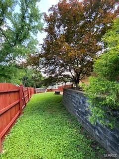 1709 Leafcrest Dr, Hazelwood, MO 63042