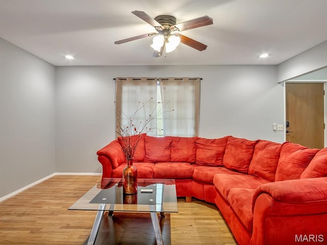 2810 Devonshire Dr, Florissant, MO 63033