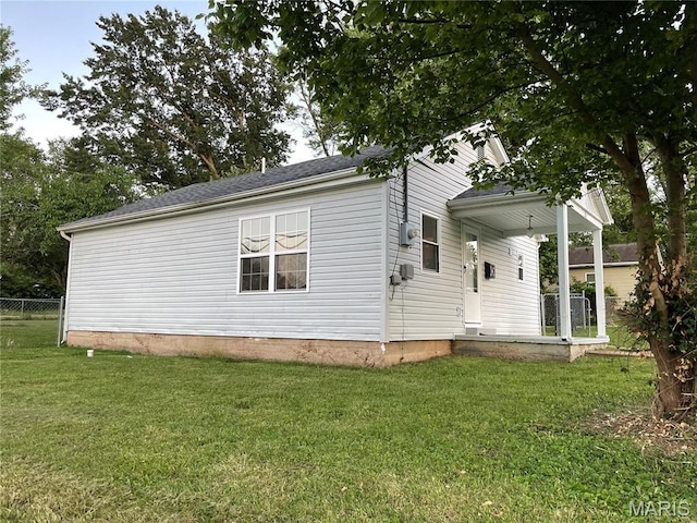 211 N Davis St, Cuba, MO 65453 - view of side of home