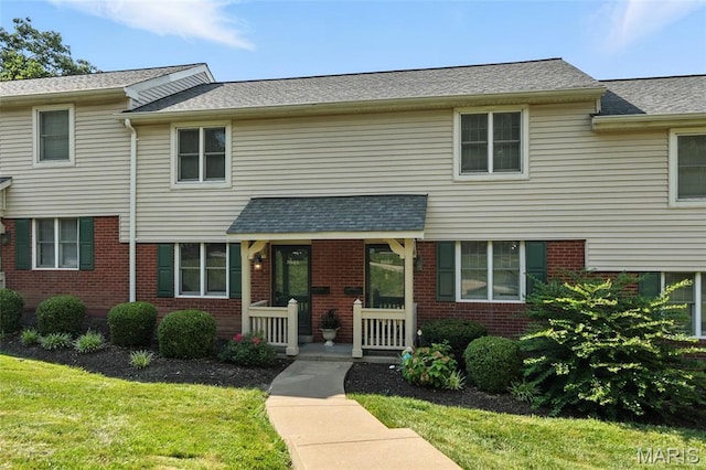 8983 S Swan Cir, Brentwood, MO 63144 - photo 1
