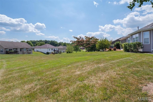 126 Maxwell Dr, Columbia, IL 62236 - view of green lawn featuring a residential view