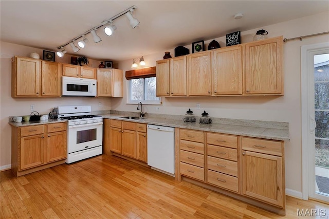 2395 Palm Dr, Florissant, MO 63031 - photo 6