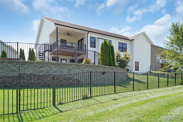 2803 Poolbrook Way, Washington, MO 63090 - view of front facade featuring ceiling fan and a fenced backyard