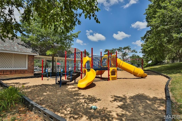 160 Jubilee Hill Dr Unit G, Grover, MO 63040 - view of community play area
