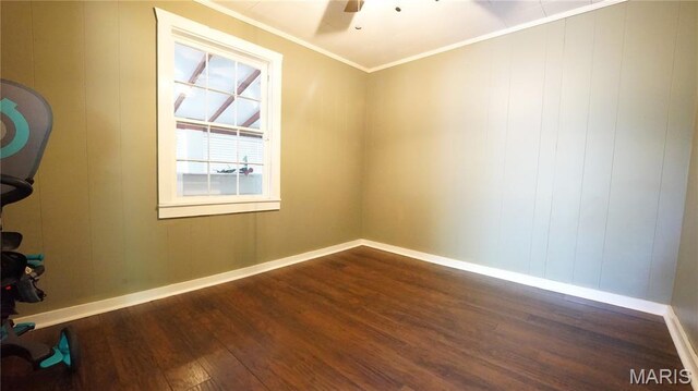 18937 Wayne Route D, Wappapello, MO 63966 - empty room featuring dark wood-style flooring, crown molding, and ceiling fan