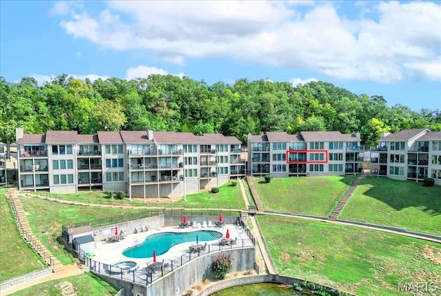 40 Robinwood Unit 2C, Lake Ozark, MO 65049 - aerial view of a pool