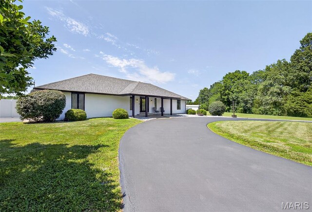 2097 Farris County Rd, Foristell, MO 63348