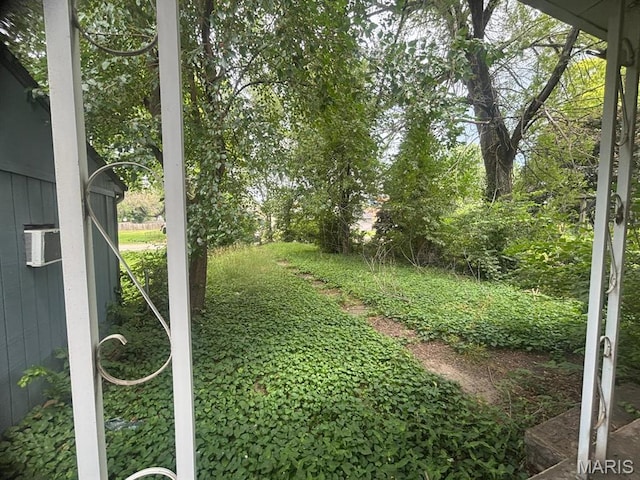 1406 Rhodes St, Granite City, IL 62040 - view of yard