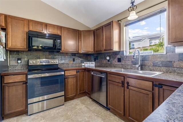 112 Killarney Ct, Barnhart, MO 63012