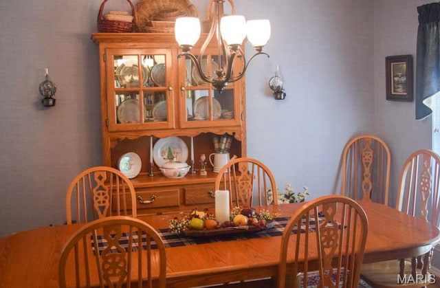 1741 Ivy Chase Ct, Fenton, MO 63026 - dining room featuring a chandelier